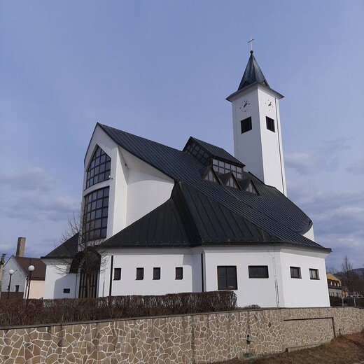 Kostel Suchá Loz 02.jpg