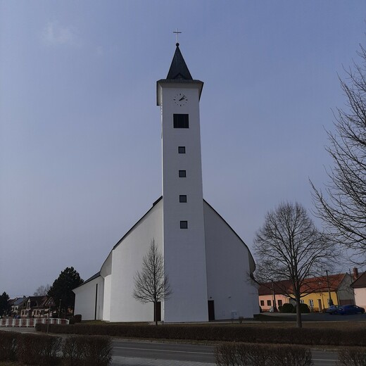 Kostel Suchá Loz 05.jpg