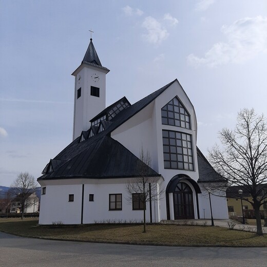 Kostel Suchá Loz 07.jpg